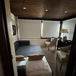 Lujoso Ap Con Piscina Frente Al Mar Appartamento