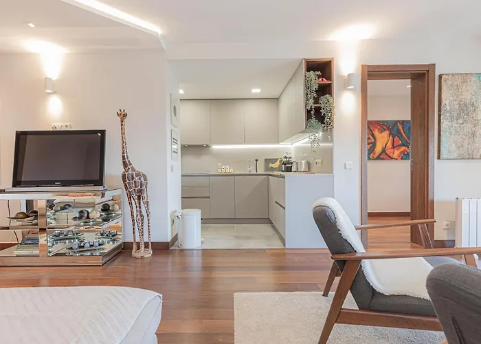 Lujoso Ap Con Piscina Frente Al Mar