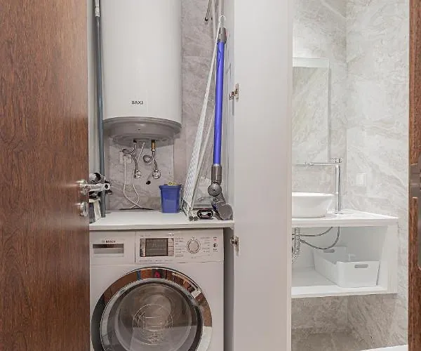 Lujoso Ap Con Piscina Frente Al Mar