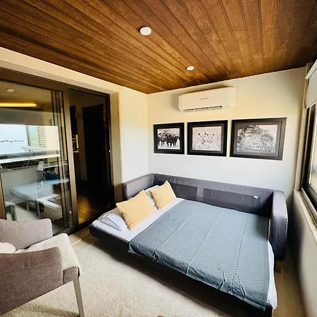 Lujoso Ap Con Piscina Frente Al Mar Apartmán