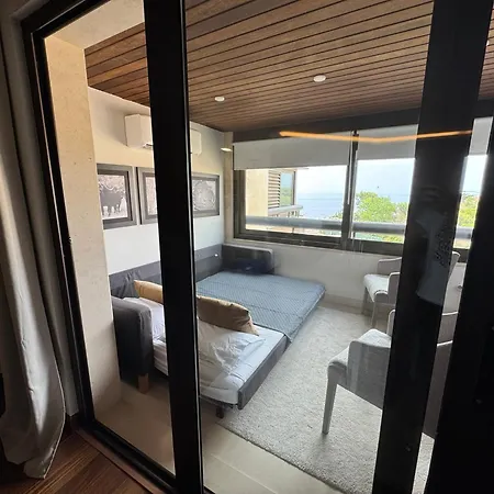 Lujoso Ap Con Piscina Frente Al Mar *