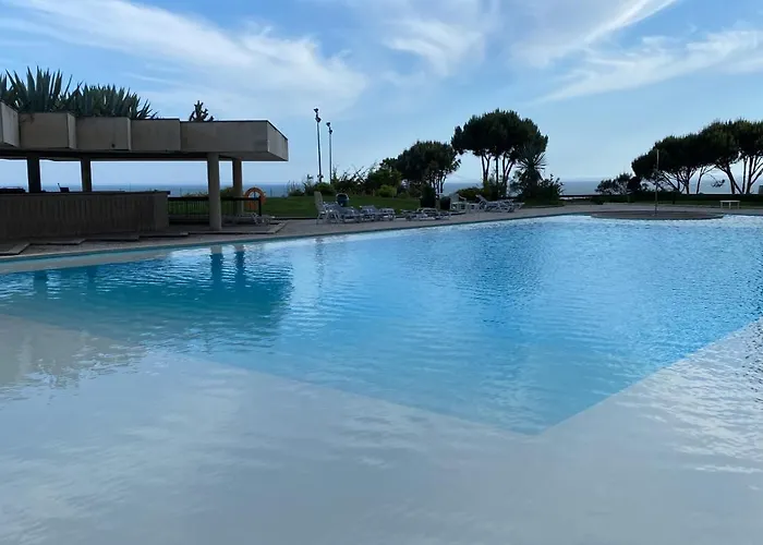 Lujoso Ap Con Piscina Frente Al Mar
